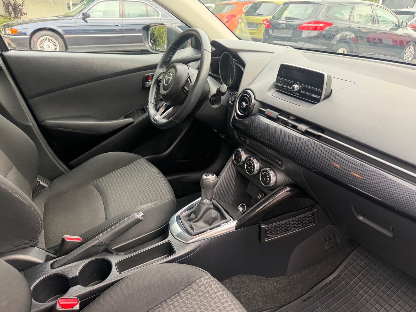 Mazda 2 Lim. Center-Line 1,5 SkyActive / Klima,Shz,Pdc
