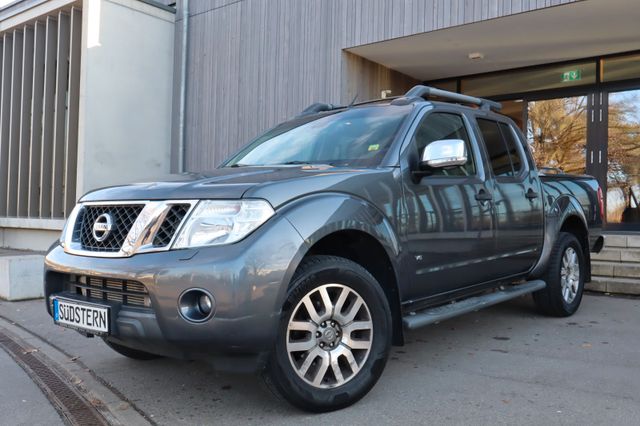 Nissan Navara Pickup Double Cab LE V6 4X4/Navi/AHK/Top