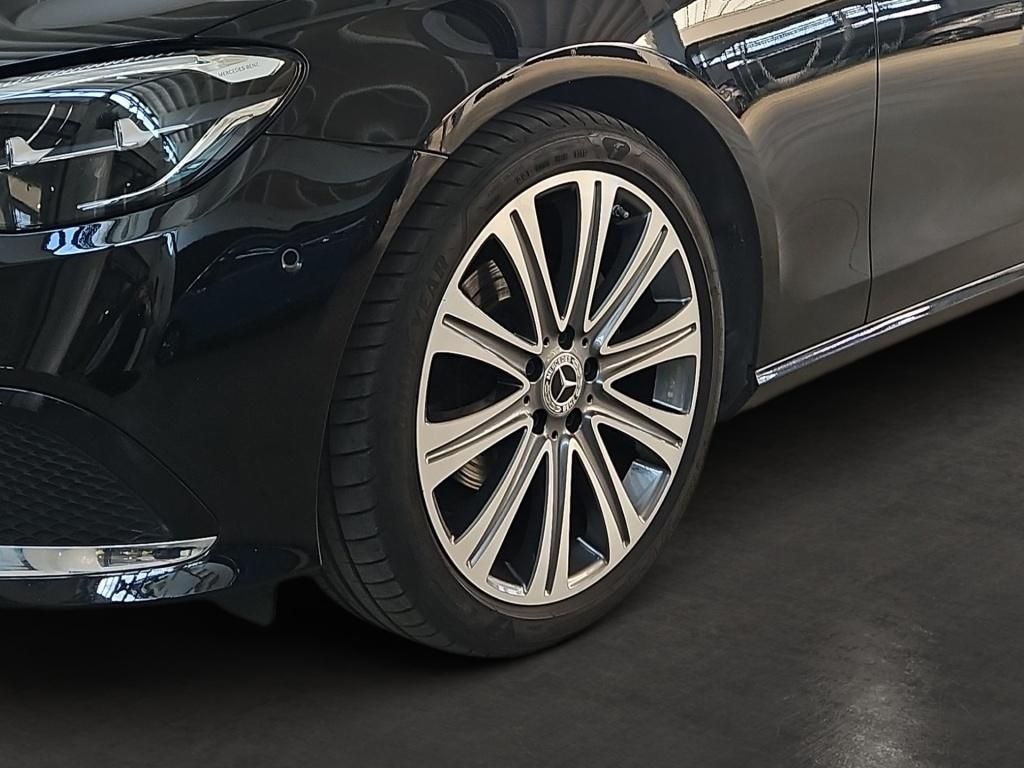 Fahrzeugabbildung Mercedes-Benz E 220 d T Avantg. Pano Standhzg. 360° Burmester