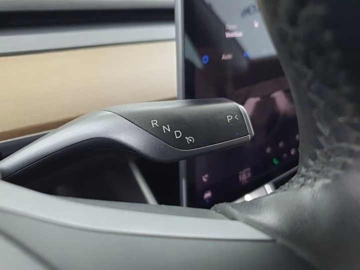 TESLA MODEL 3 - STANDARD PLUS - RWD - RANGE PLUS 81 - 299 CV - SIÈGES CHAUFFANTS