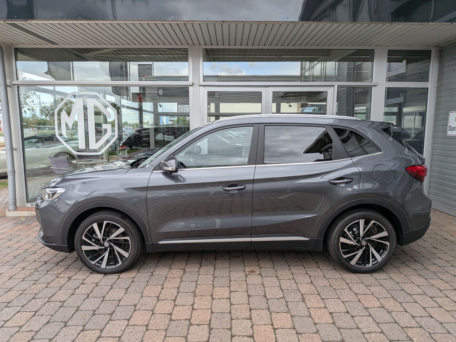 MG ZS