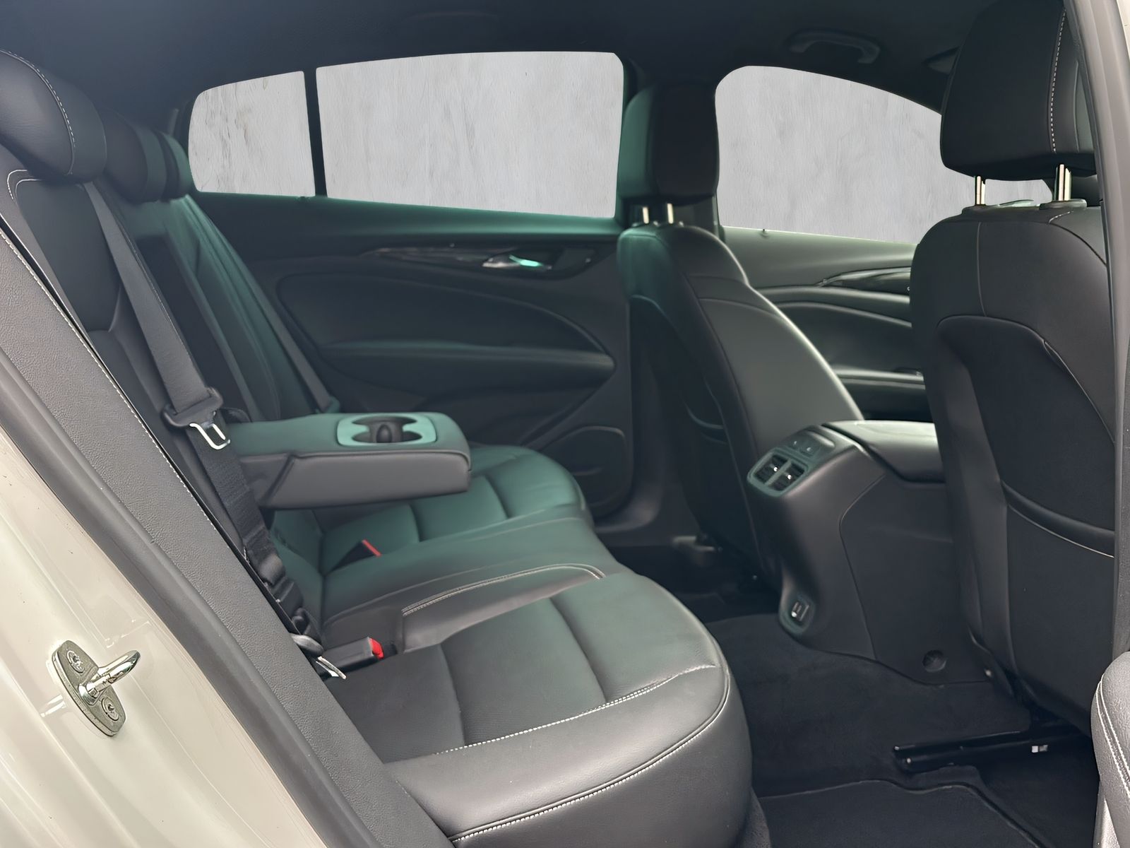 Fahrzeugabbildung Opel Insignia OPC LINE BLACK 360°INNOVATION BOSE STHZ