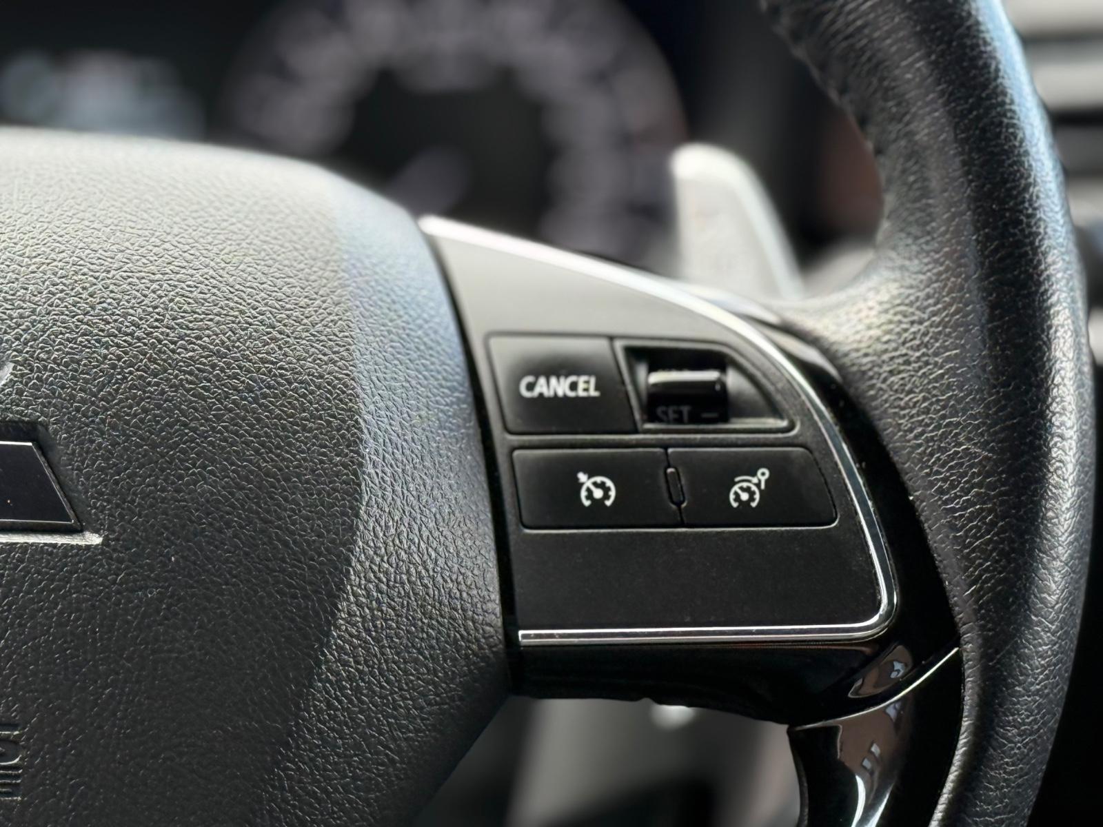 Mitsubishi Outlander 2.0CVT Active+ I LED I KAM I AHK