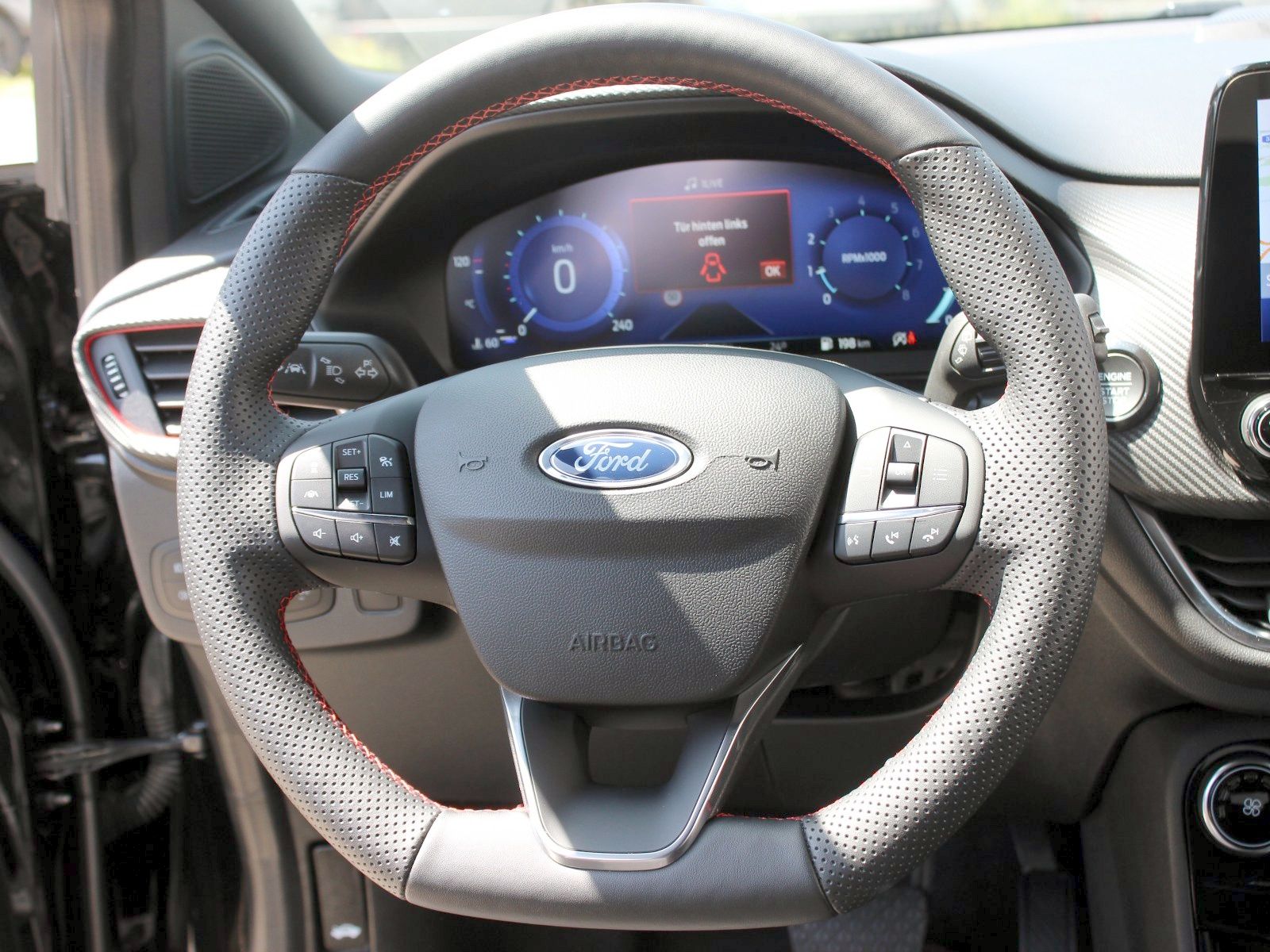 Fahrzeugabbildung Ford Puma ST-Line X 1,0 EcoBoost Mild Hybrid