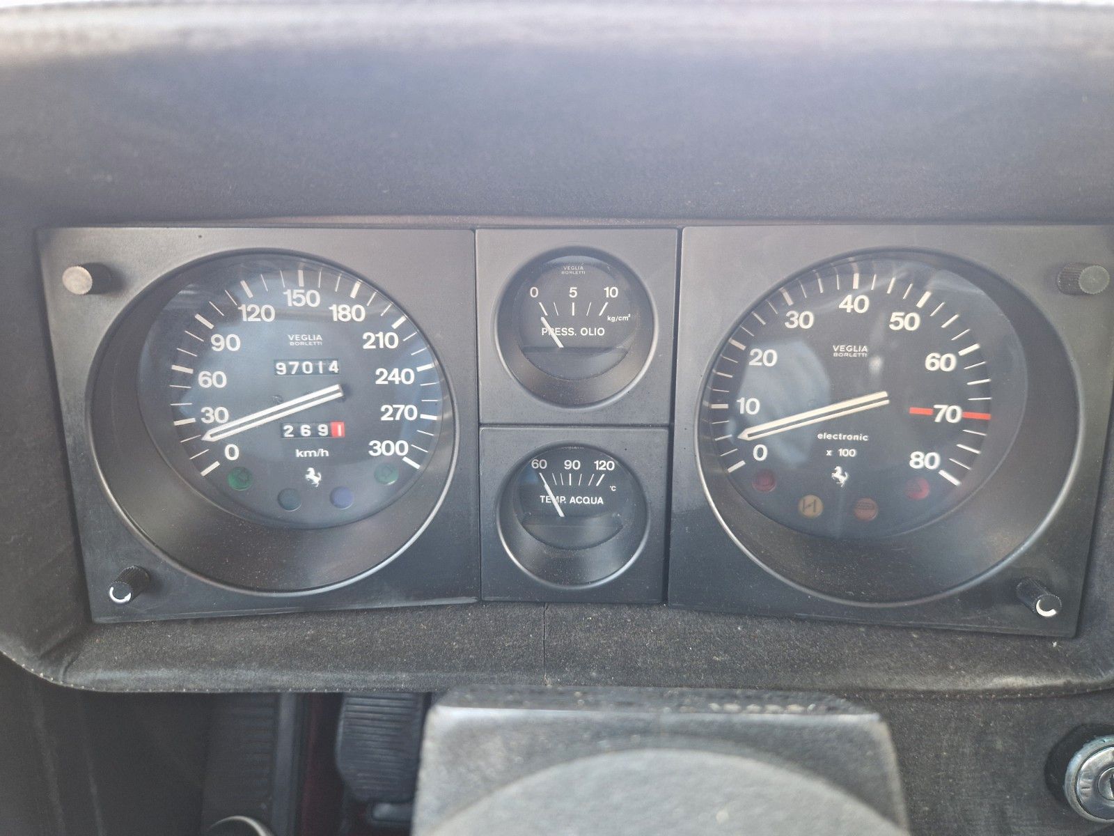 Fahrzeugabbildung Ferrari 365 GT/4 2+2 *GTC Motor*