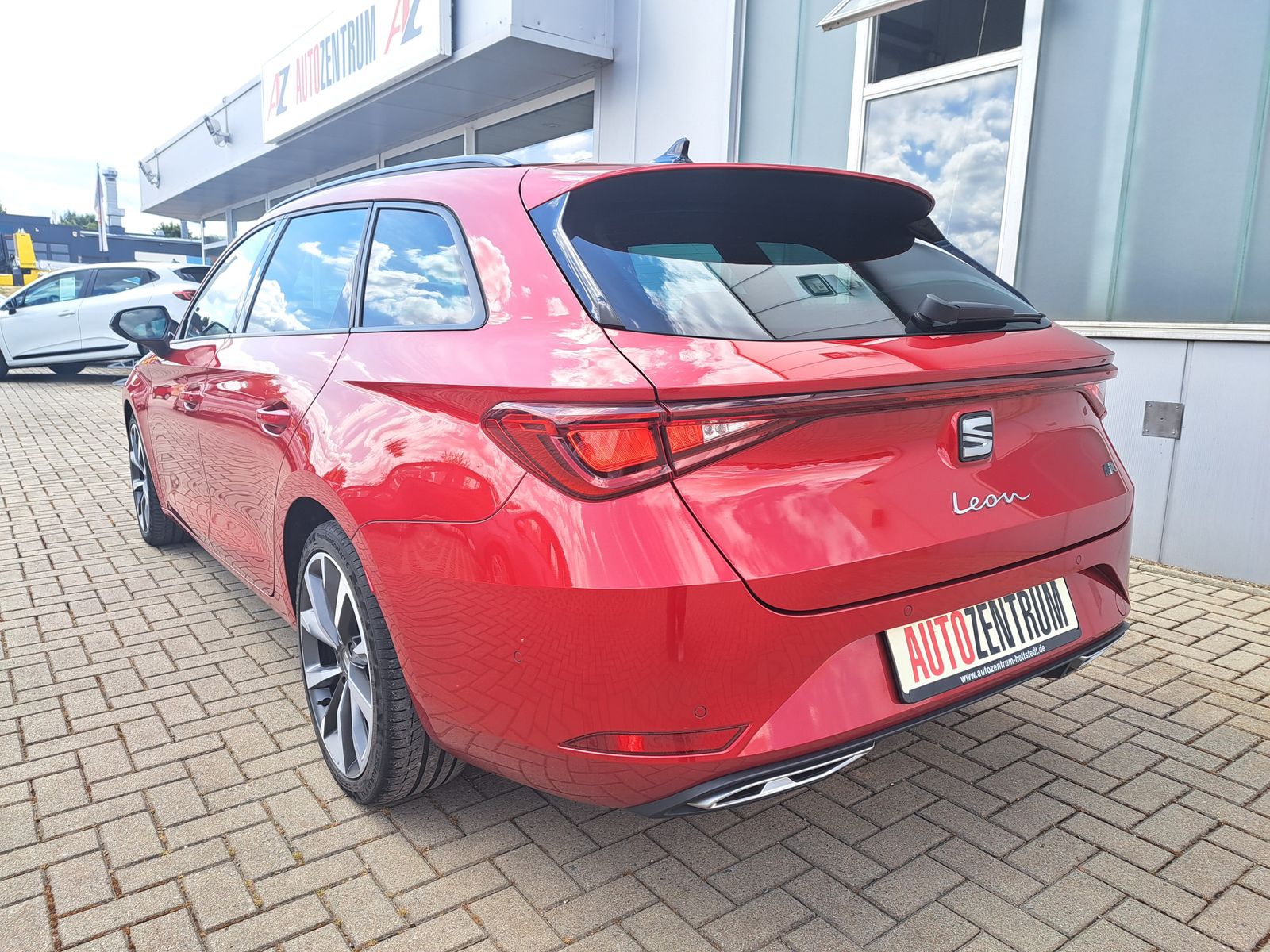 Fahrzeugabbildung SEAT Leon FR ST eTSI LED NAVI PARK-ASSISTENT