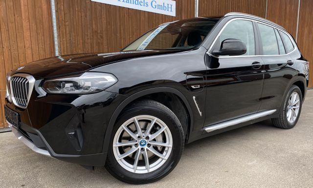 BMW X3 xDri.30e Facelift Leder Navi LiveC Parkass18"