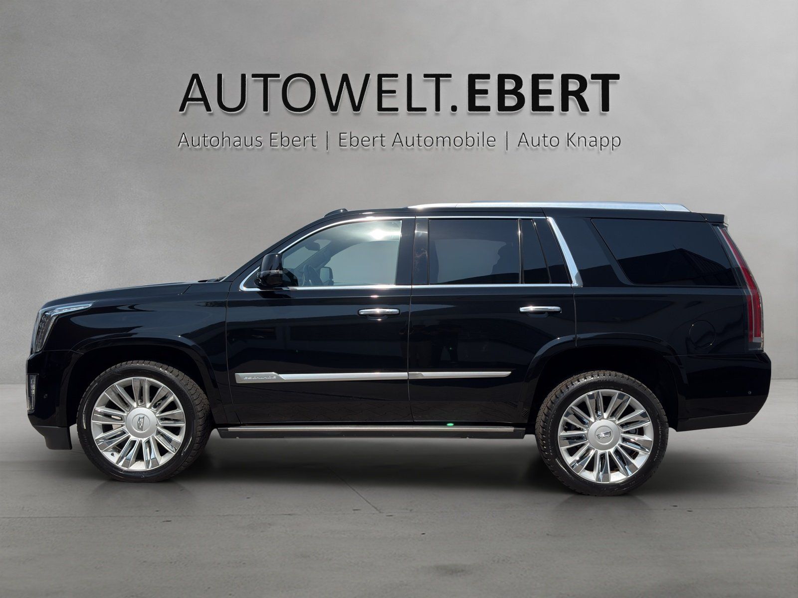 Fahrzeugabbildung Cadillac Escalade 6.2 V8 Platinum/GSD/BOSE/HUD/360°CAM/