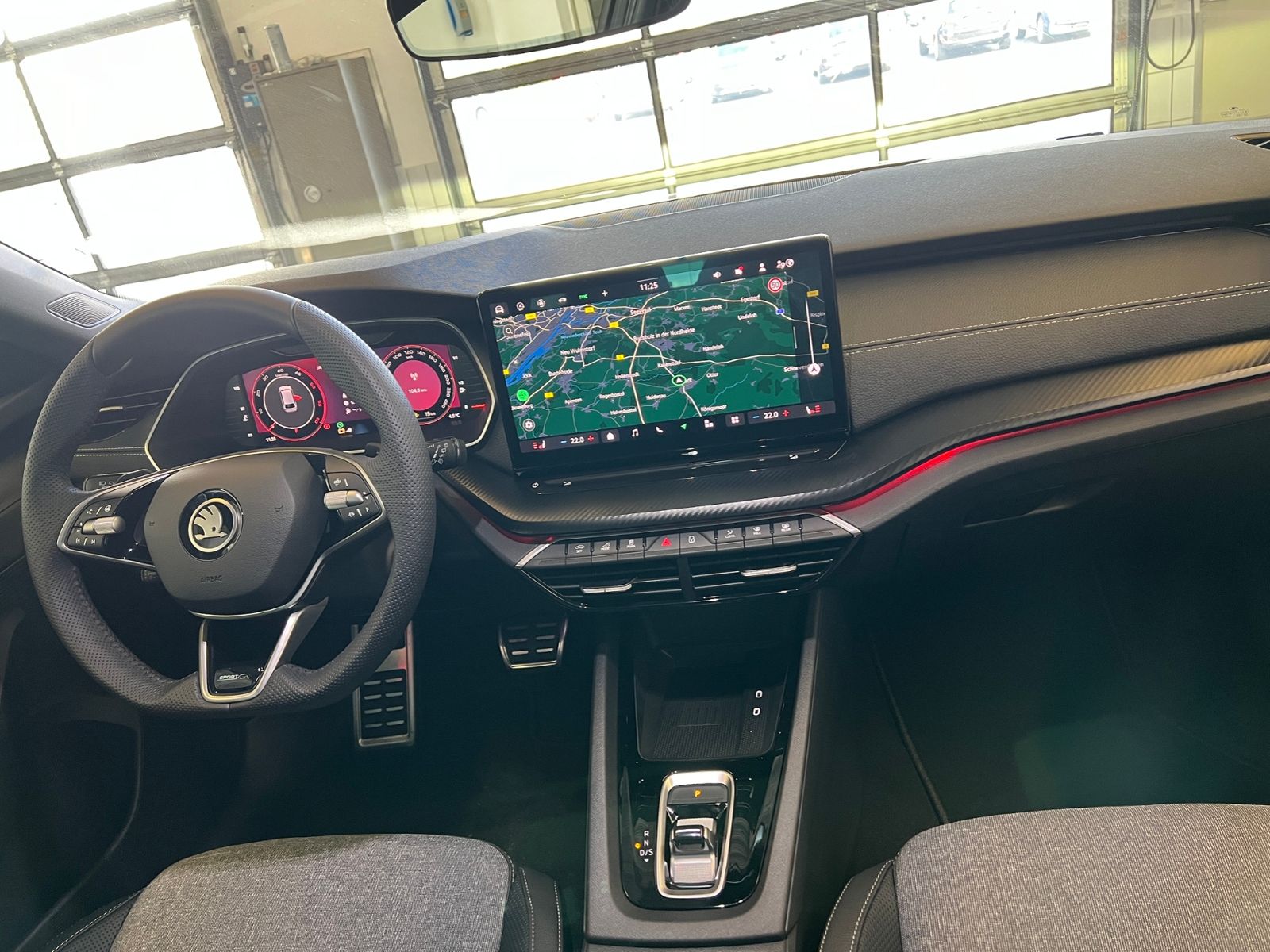 Fahrzeugabbildung SKODA Octavia Combi IV Sportline 2.0 TDI DSG *AHK, LED