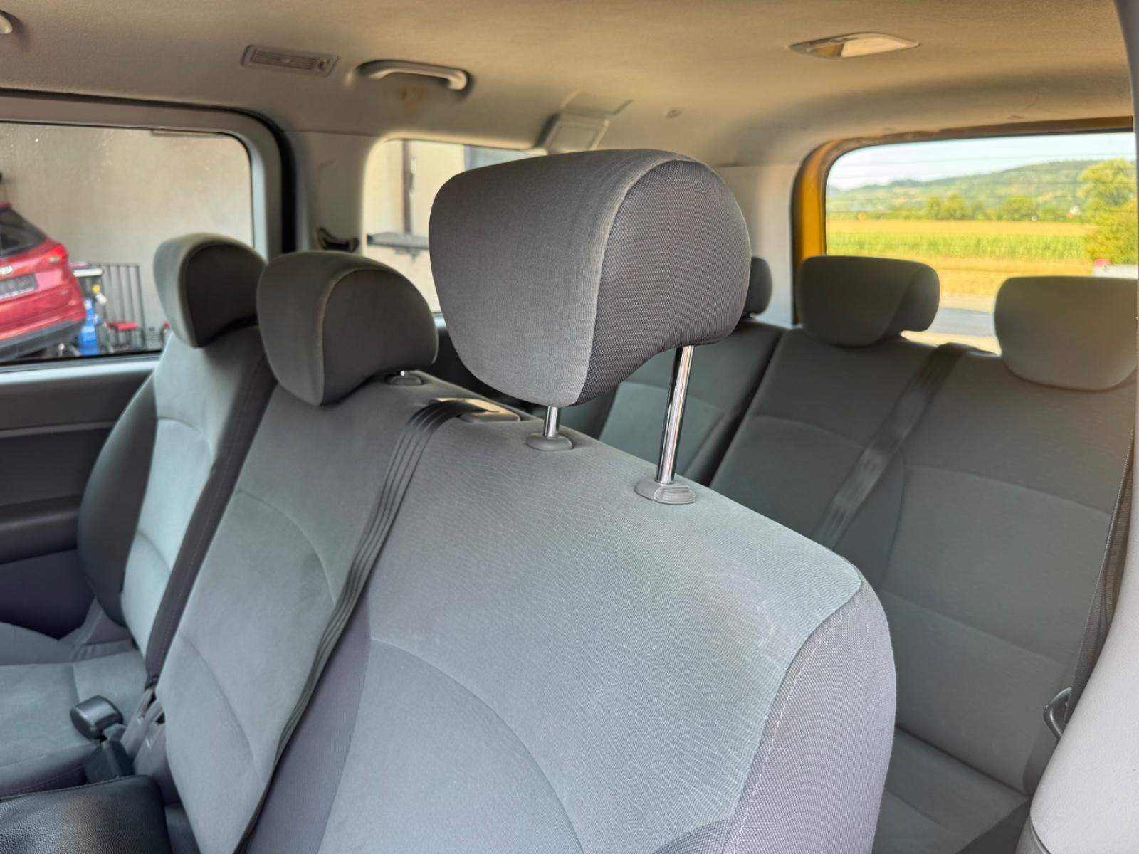 Hyundai H-1 Travel Comfort | 1 hand | 8 Sitzer |