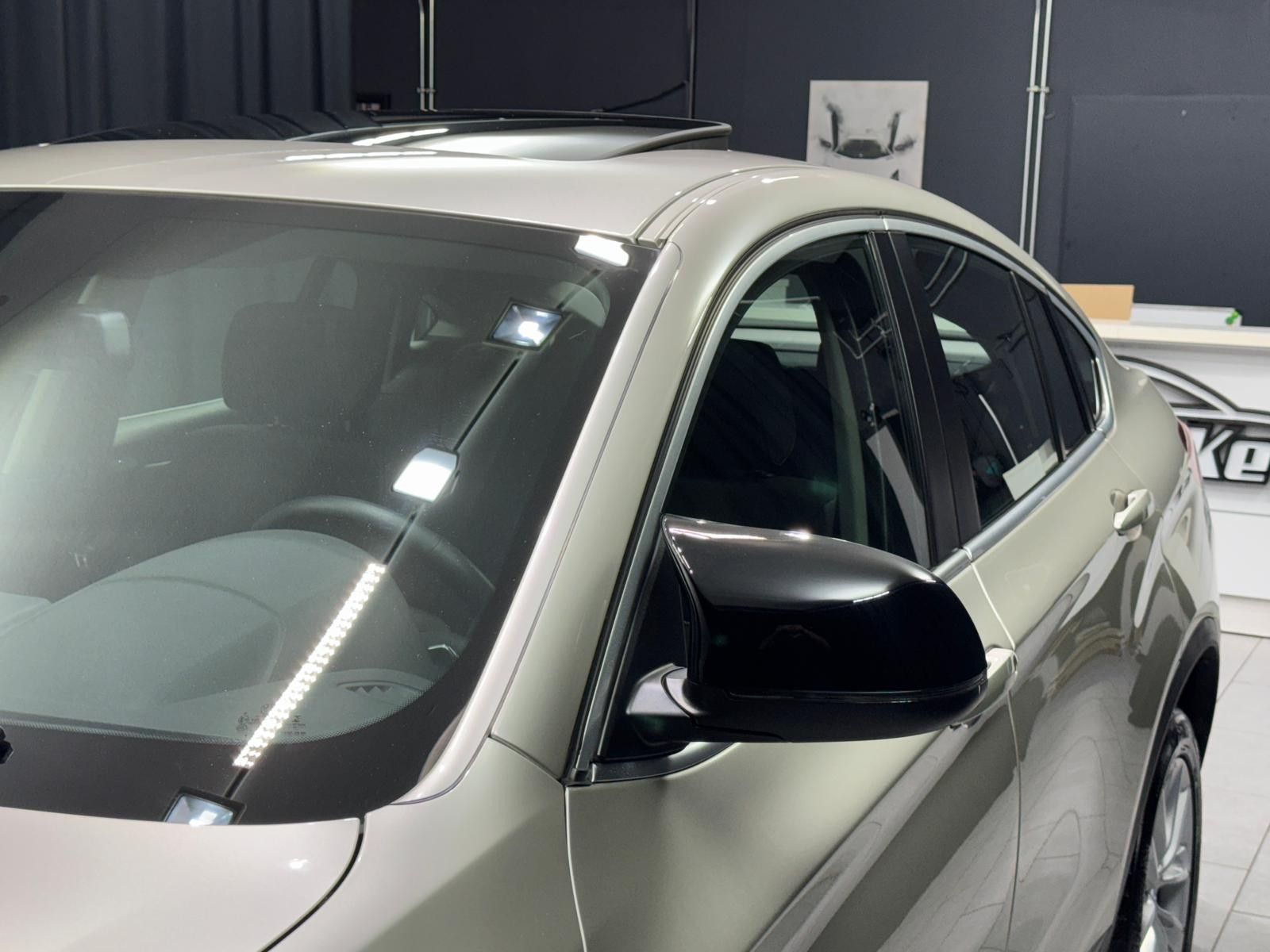 Fahrzeugabbildung BMW X4 xDrive 35I|PANO|MEMORY