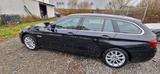 BMW 530d xDrive Touring A Luxury Line Luxury Line - BMW 530 mit Diesel-Antrieb: Kombi, Automatik