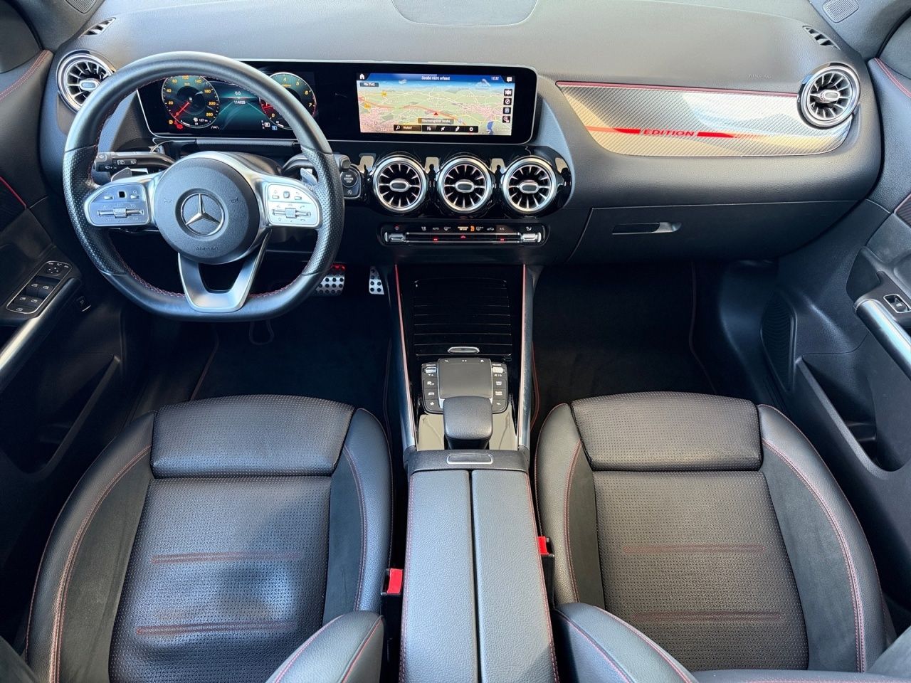 Fahrzeugabbildung Mercedes-Benz GLA 200 AMG+PANO+KEYLESS+CARPL+EL.HECKKL+LED+KAM