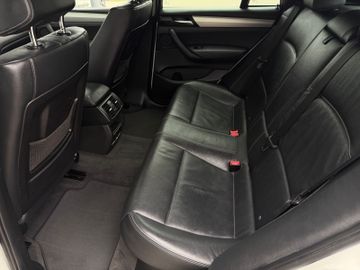 BMW X4 - 10