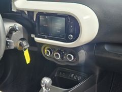 Fahrzeugabbildung Twingo Intens 0.9 TCe 90 EDC  Rückfahrkamera FAC