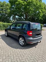 Skoda Yeti 2.0 TDI 4x4 Vollausstattung, Pa... - Skoda Yeti in Lübeck