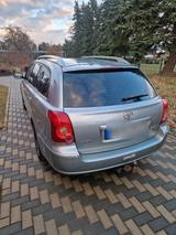Toyota Avensis - Toyota Avensis aus 2007 mit Diesel-Antrieb