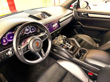 Porsche Cayenne - 8