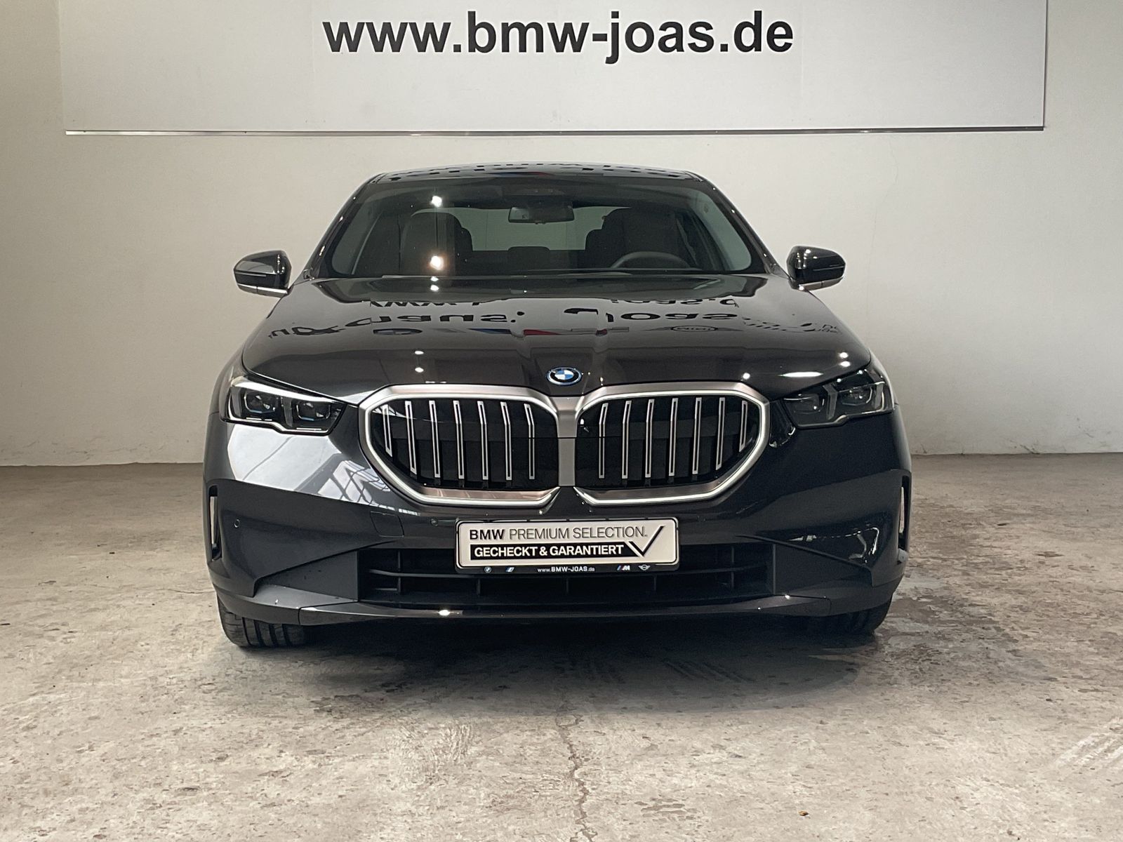 Fahrzeugabbildung BMW 530e 19" LMR, Panorama-Glasdach, Sitzbelüftung v