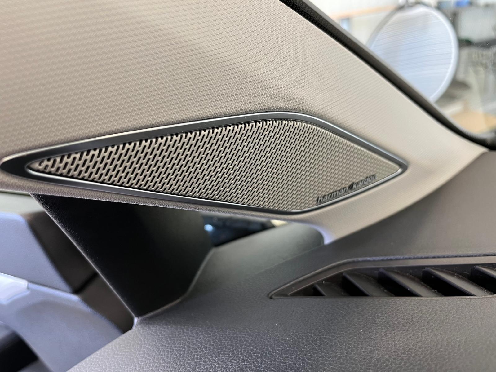 Volkswagen Golf VIII LIFE 1.0 eTSI DSG Navi Harman & Kardon, миниатюра 15