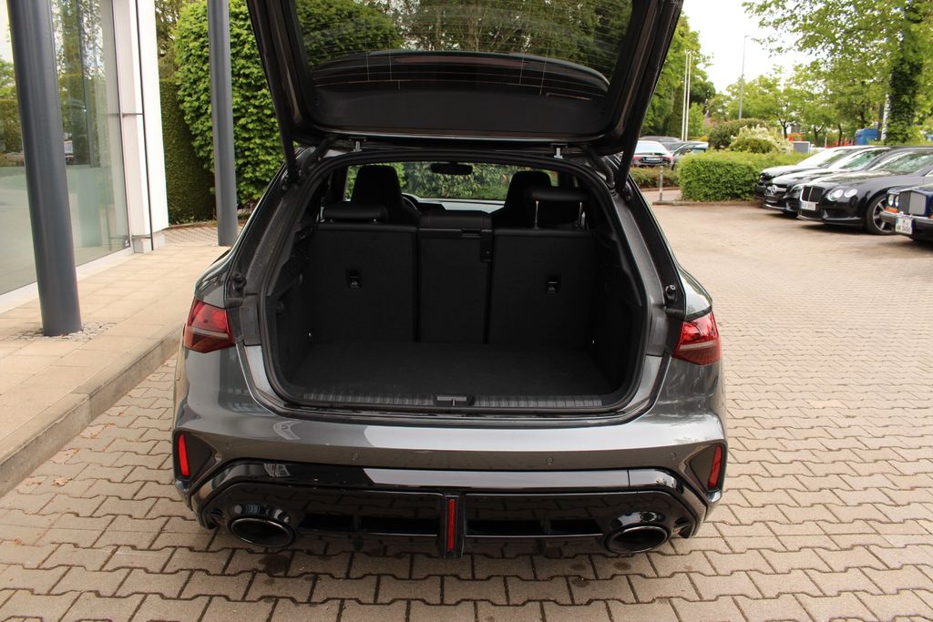 AUDI RS3 Sportback/RS DYNAMIK/ SONOS/ KOMFORT PRO AUDI RS3 Sportback/RS DYNAMIK/ SONOS/ KOMFORT PRO