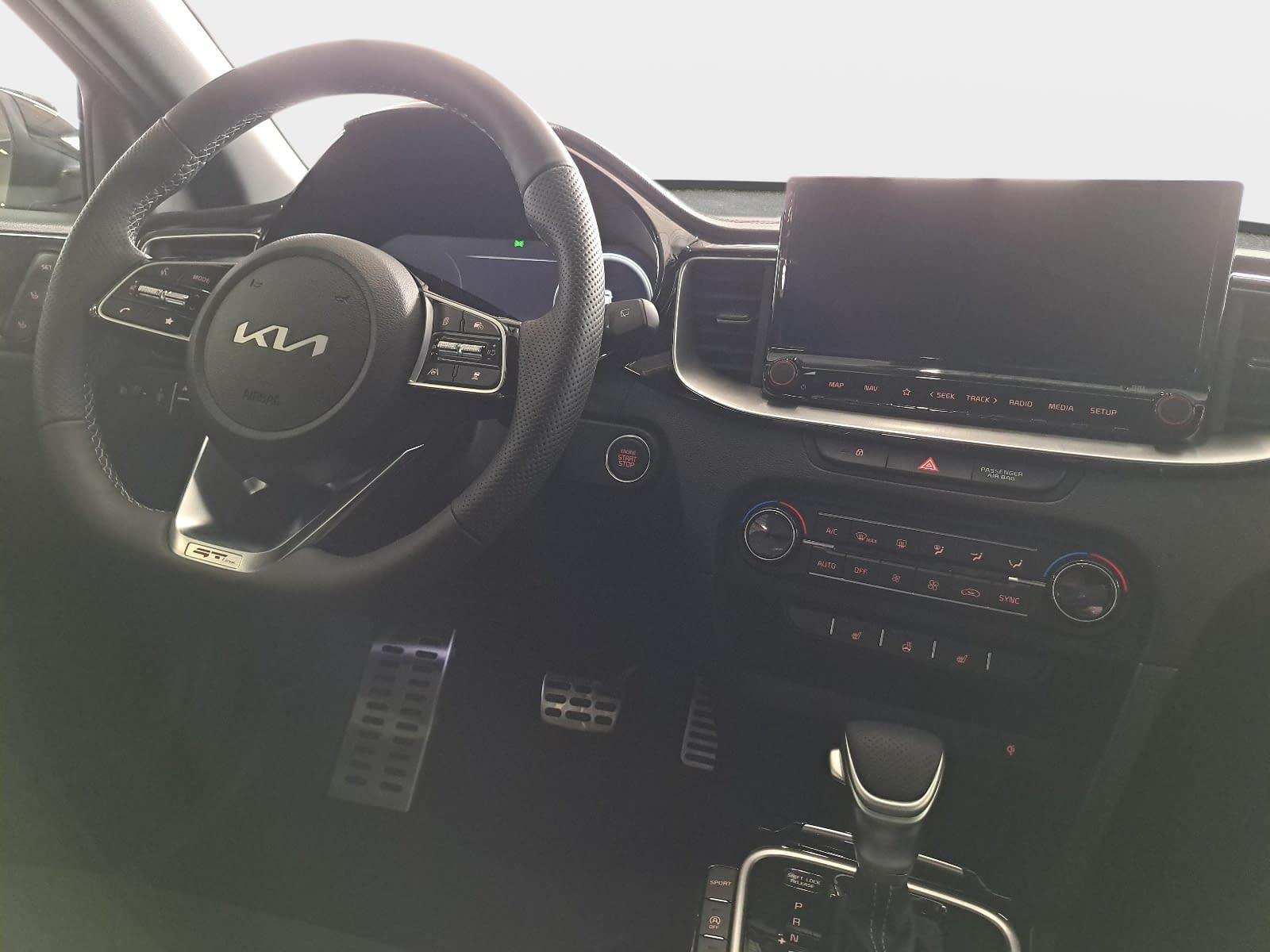Kia CEED SW 1.5 T-GDI DCT7 GT-LINE TECHNOLOGIE LEDER