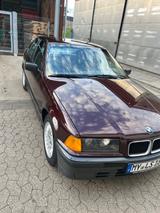 BMW E36 318i - BMW 318: Limousine, E36