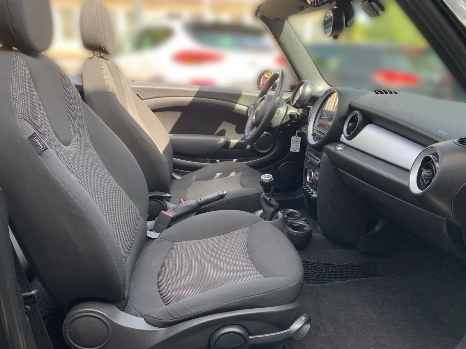 Fahrzeugabbildung MINI ONE Mini Cabrio One 1.6 PDC SHZ