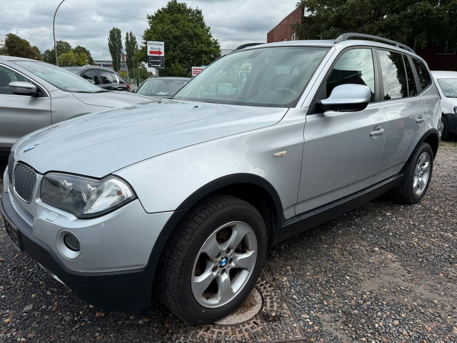 Fahrzeugabbildung BMW X3 xDrive20d