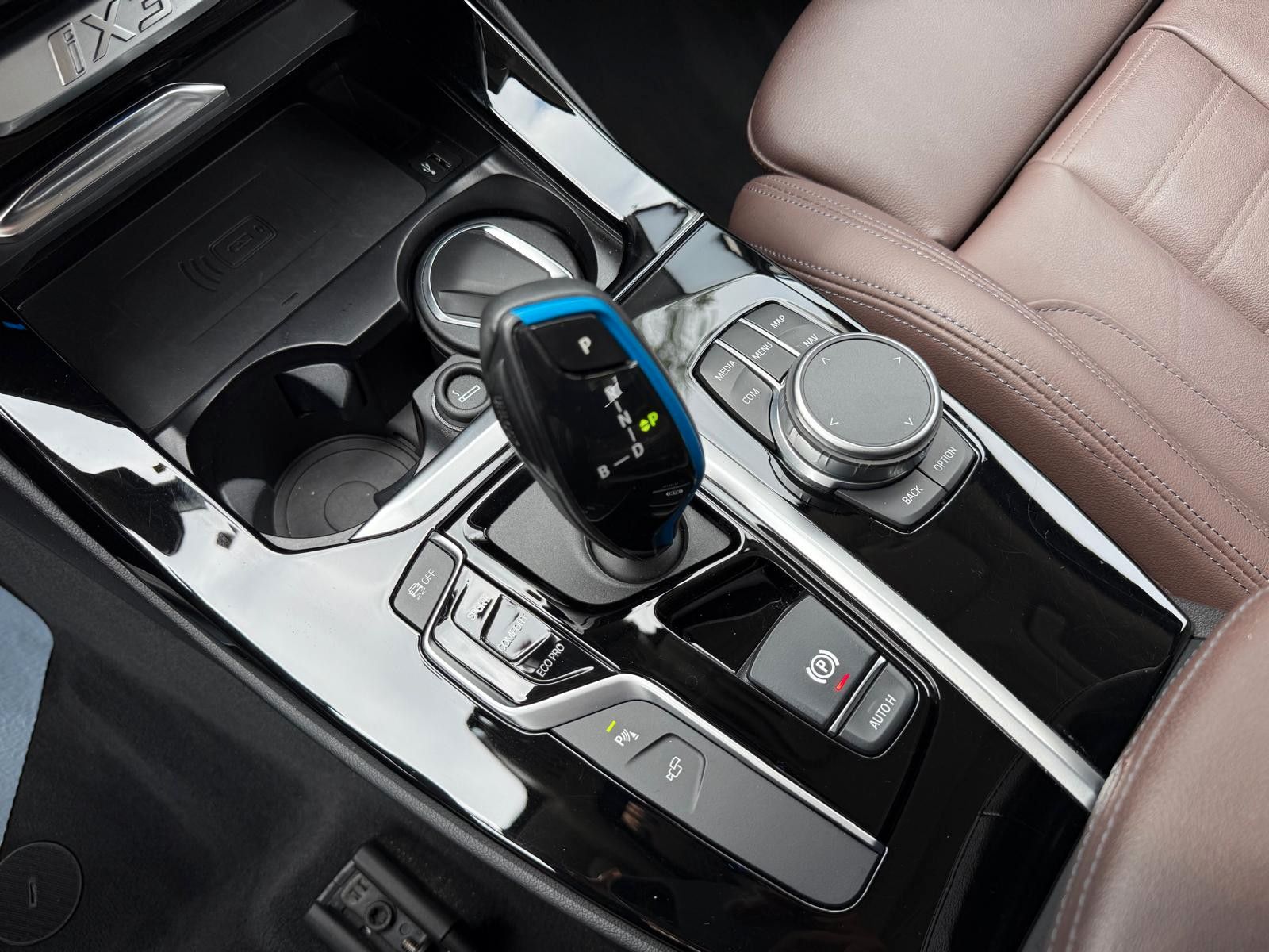 BMW iX3 Impressive / Panorama / 306 Grad / LED / 20" foto 21