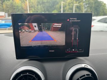 Audi Q2 35 TFSI S line Panodach Kamera elek. Heckkl.