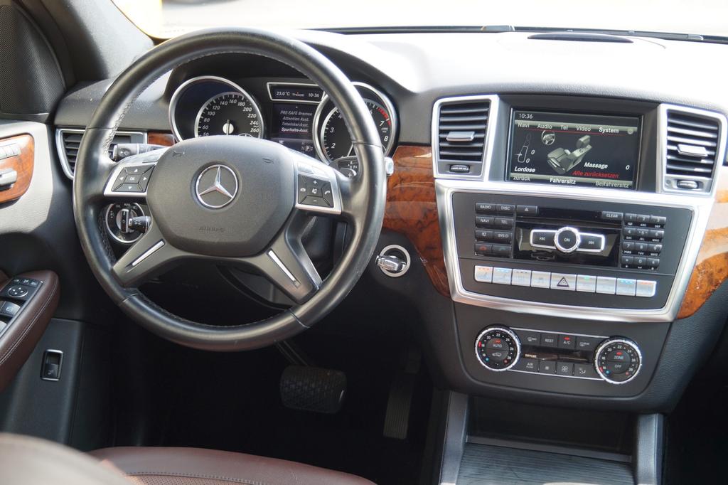 Mercedes-Benz ML 500