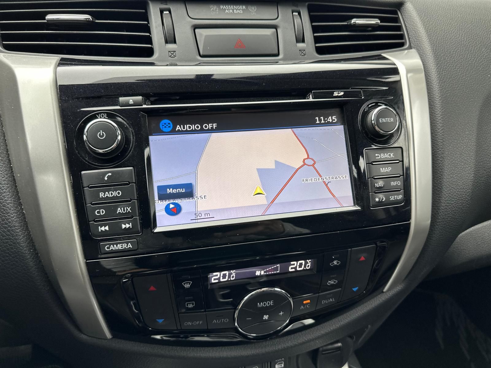 Fahrzeugabbildung Nissan NAVARA 2.3DCI N-GUARD/DOKA/HARDTOP/PANO/AHK/LED