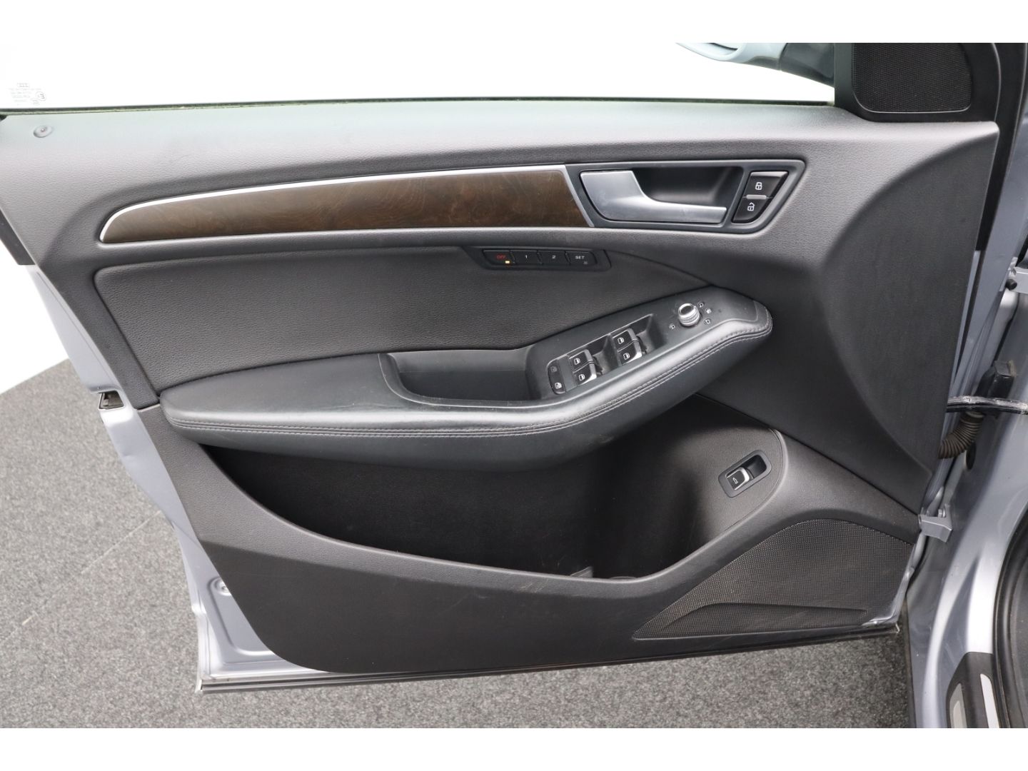 Fahrzeugabbildung Audi Q5 2.0 TDI 140 kW quattro Pano Sound Memory