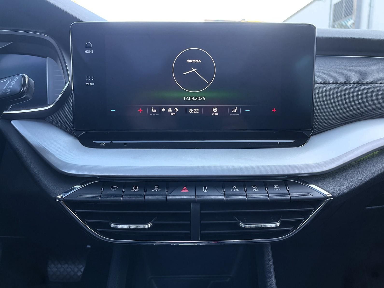 Skoda Octavia Combi 2,0 TDI DSG Style LED HUD PANO NAV foto 17