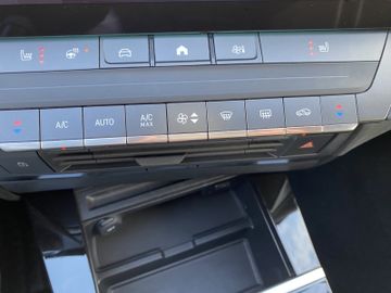 Bild 20 Opel Astra GS ST AT8/NAVI/SHZ+LHZ/PDC vo+hi+360Cam