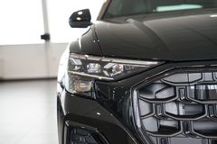 AUDI Q8 50 TDI S line | Pano | HuD | Carbon | B&O AUDI Q8 50 TDI S line | Pano | HuD | Carbon | B&O