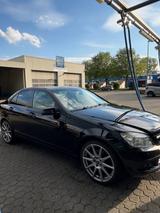 Mercedes-Benz W204 C280  - Mercedes-Benz C 280