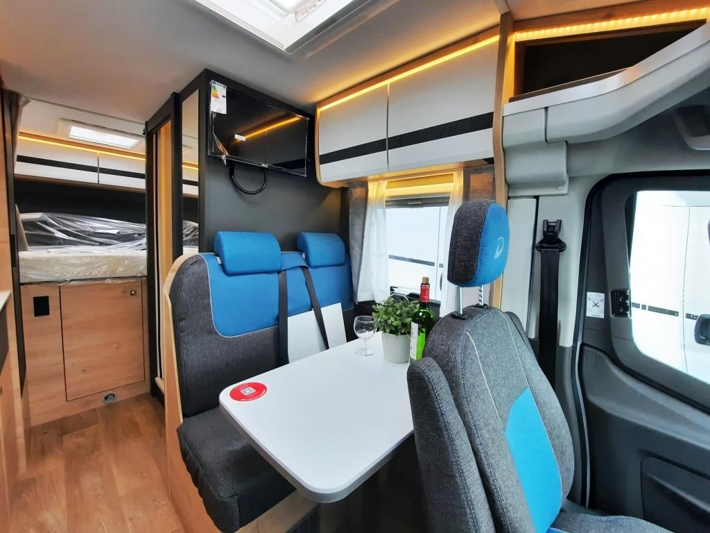 Fahrzeugabbildung Dethleffs Globebus Go T 15 Verfüg./Sparen Sie 11.912,- €