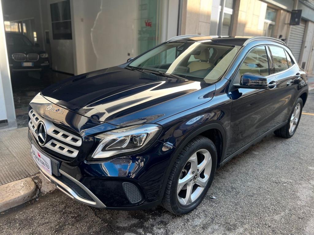 Mercedes-Benz GLA 200