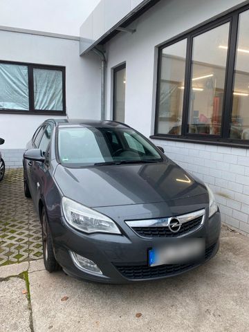 Opel Astra  Sports Tourer