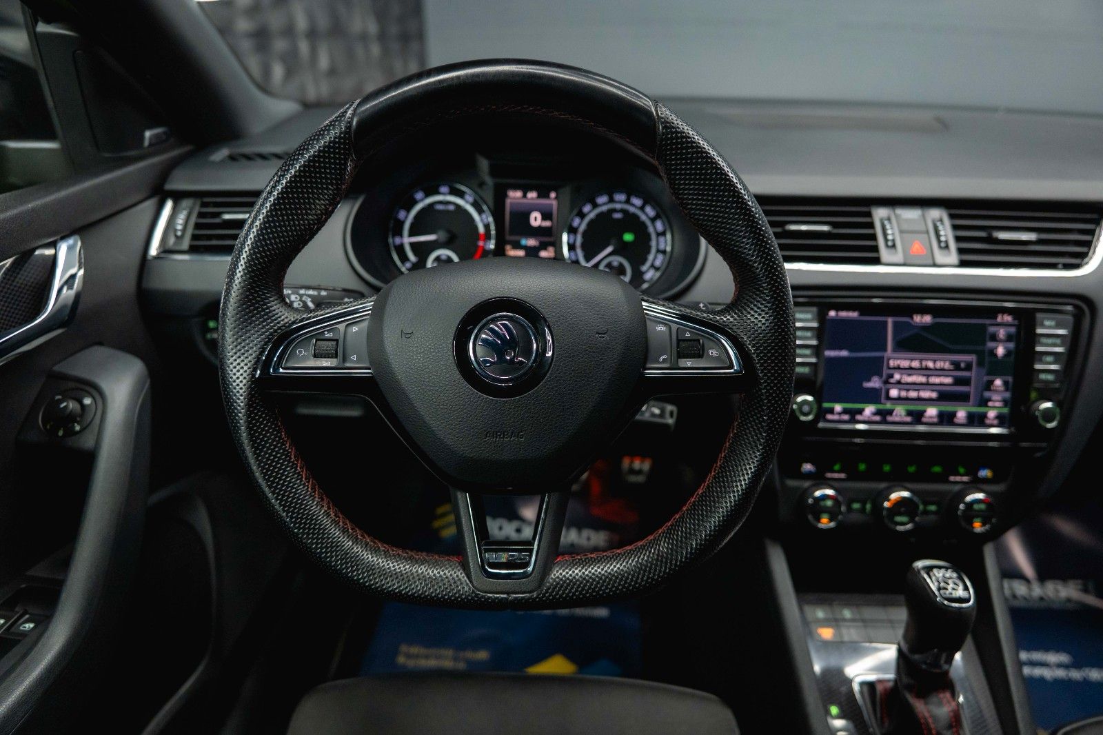 Fahrzeugabbildung SKODA Octavia Combi RS Performance *1.Hand*LED*CarPlay