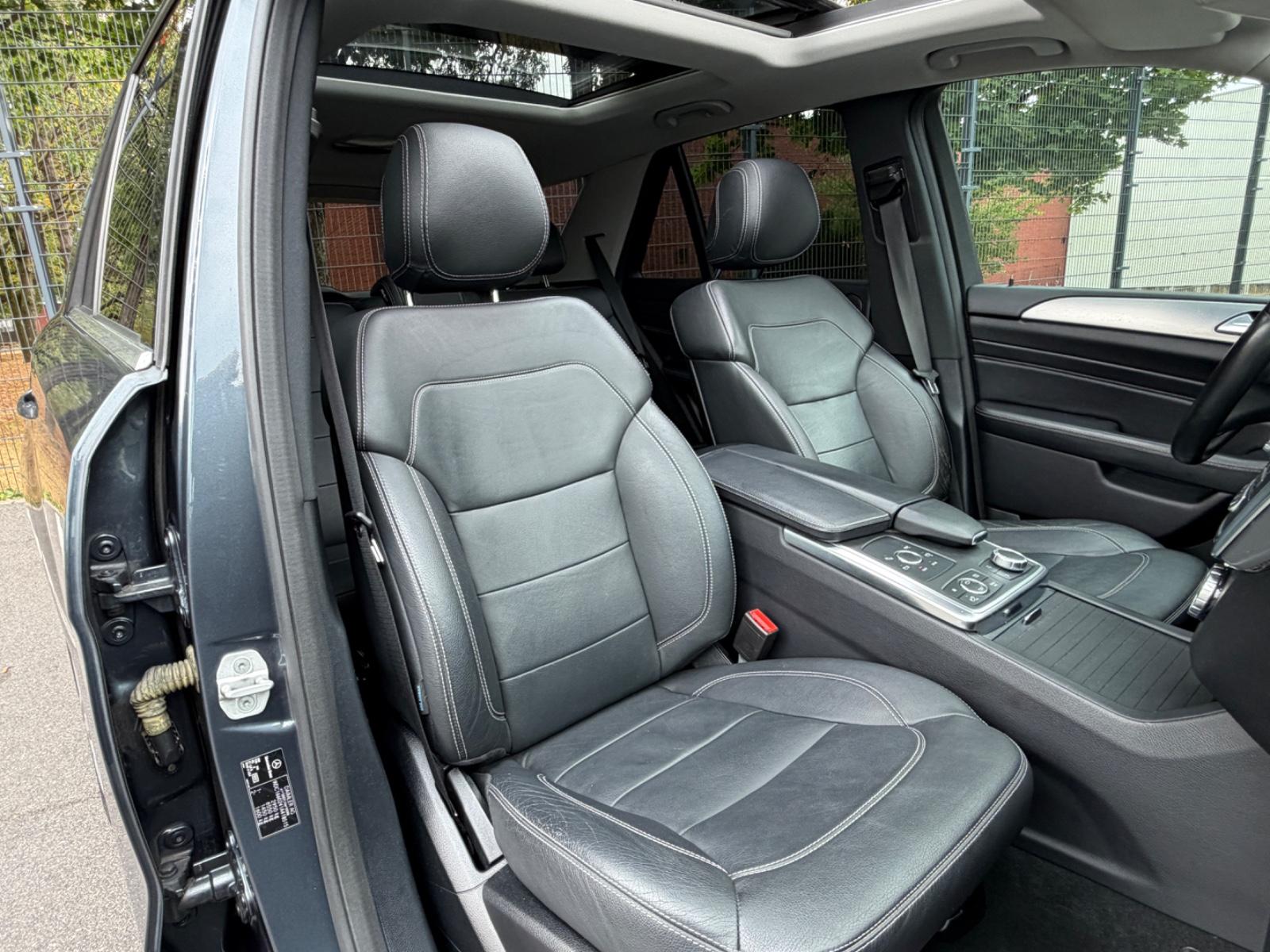 Mercedes-Benz ML 350 CDI BlueTec 4Matic*Panorama*20Zoll*Top*