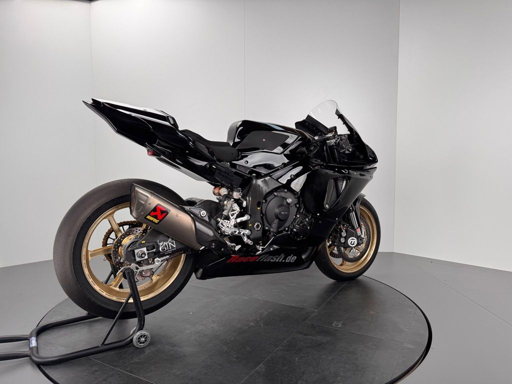 Fahrzeugabbildung Yamaha YZF-R1 RACEBIKE *ÖHLINS *AKRA *H2O *UVM.