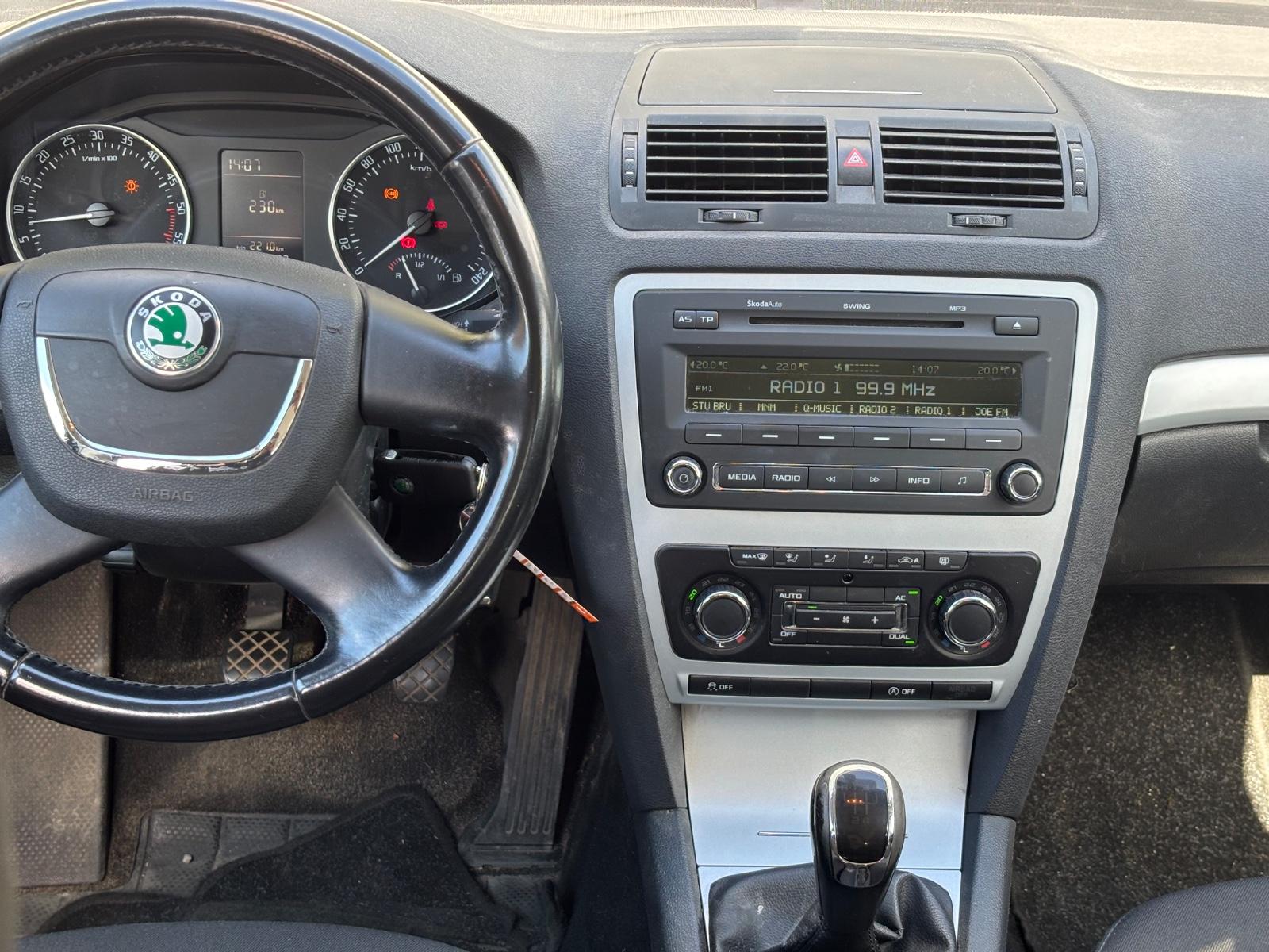 Skoda Octavia 2011 — photo 17