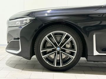 BMW 730 - 5
