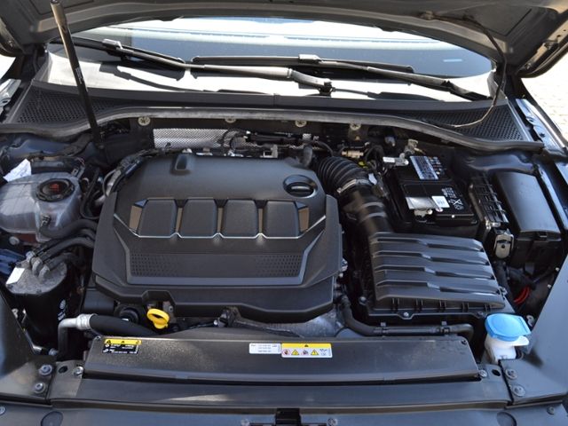 Passat Variant 2.0 TDI DSG Business AHK/IQ.DRIVE