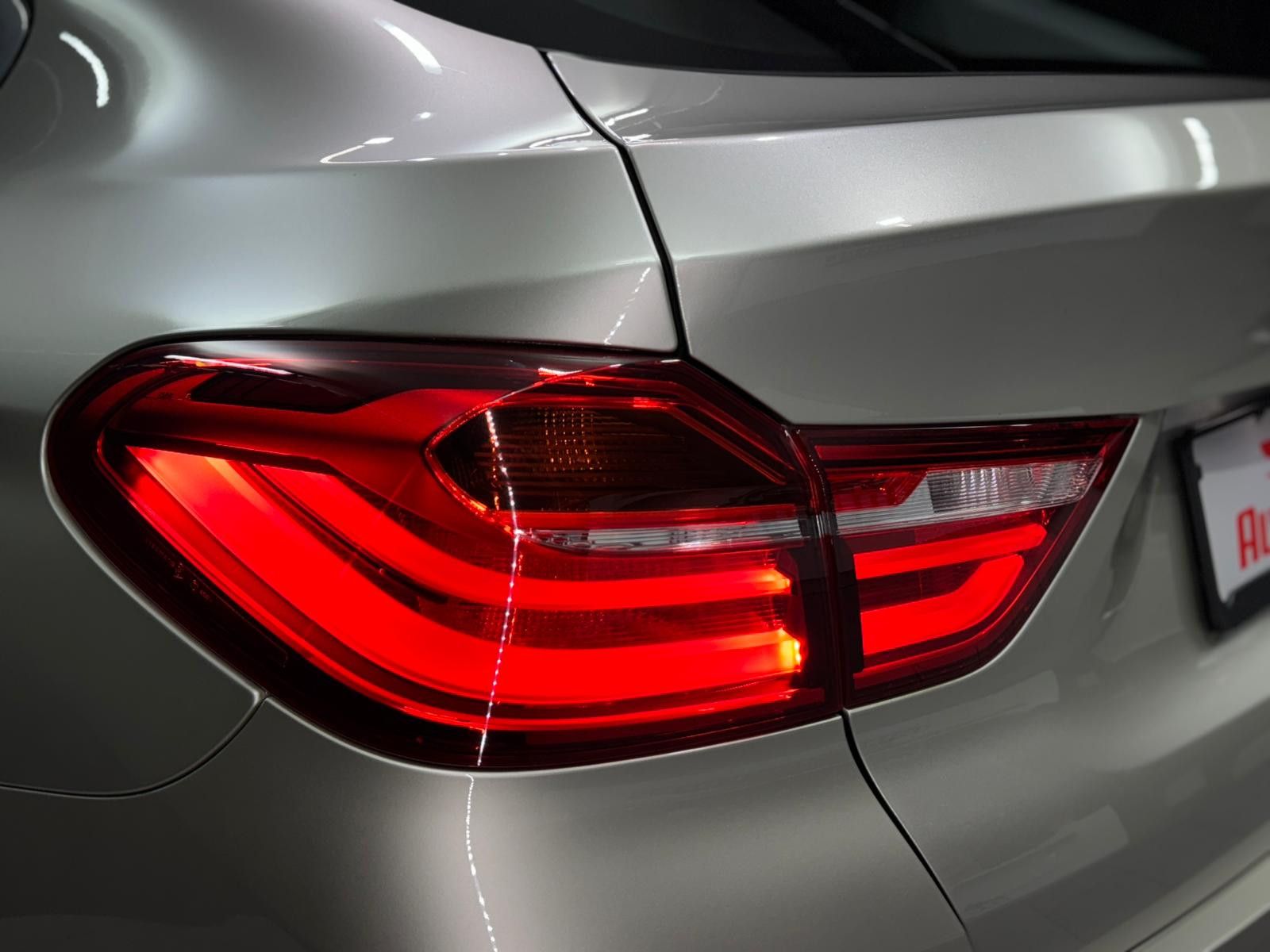 Fahrzeugabbildung BMW X4 xDrive 35I|PANO|MEMORY