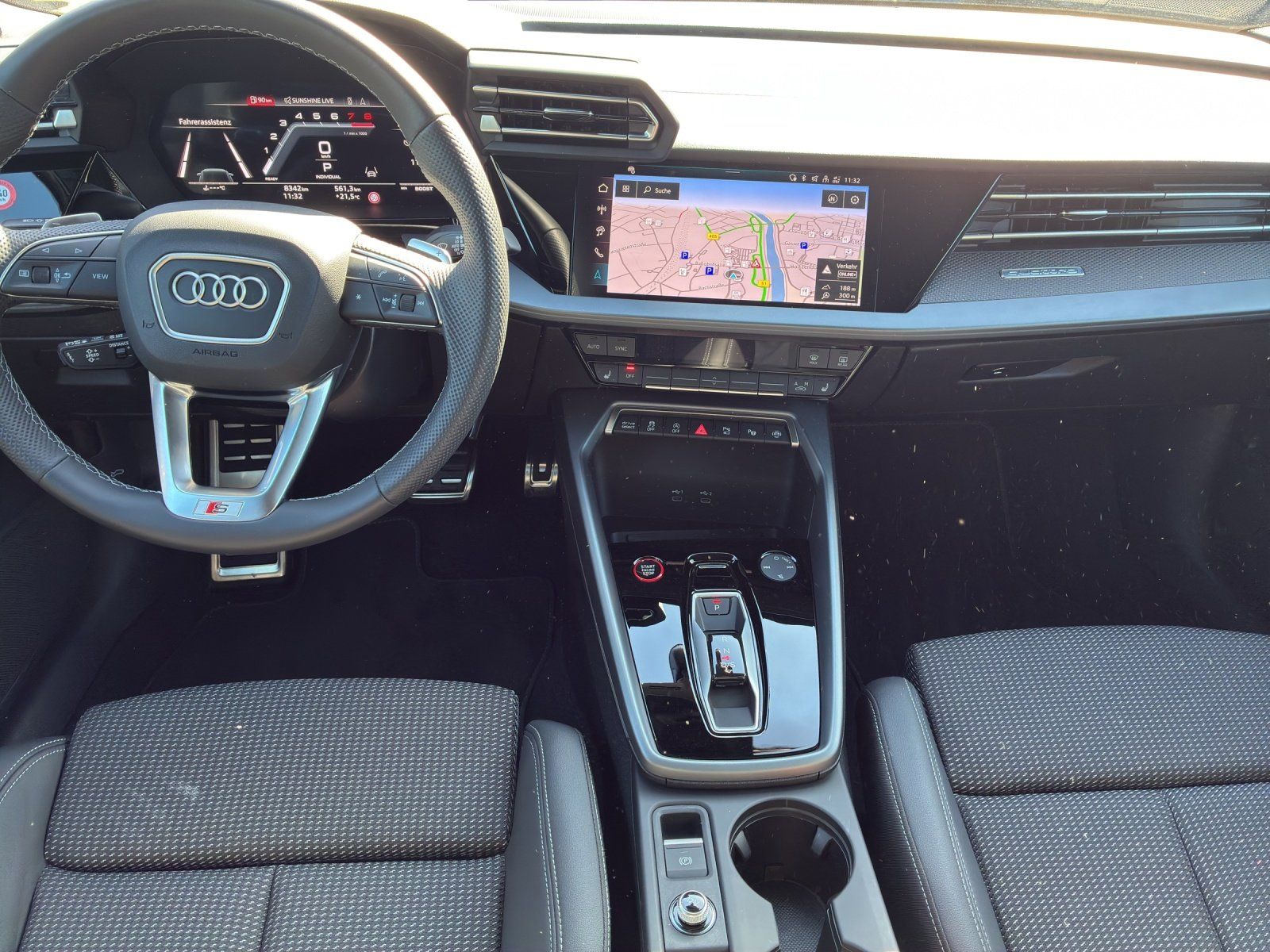 Fahrzeugabbildung Audi S3 Sportback quattro 2.0 TFSI 360,Kamera,LED,LM