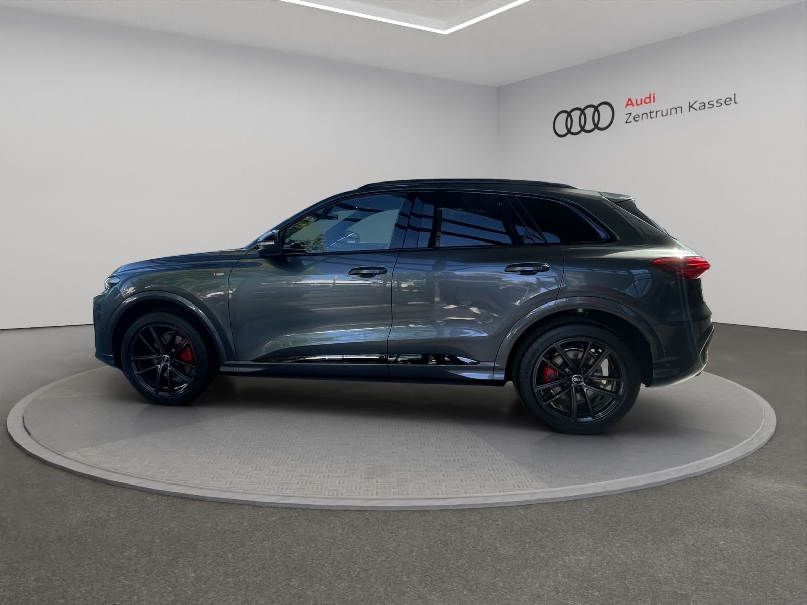 Audi Q5 SUV TDI qu. S line Matrix Pano HuD AHK B&O imagem 3